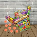 shaka-sweets-magic-mushroom-delta-9-thc-bomb-pop.jpg